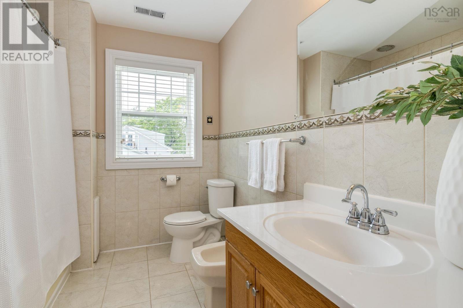 985 Beaufort Avenue, Halifax, Nova Scotia  B3H 3X9 - Photo 31 - 202614272