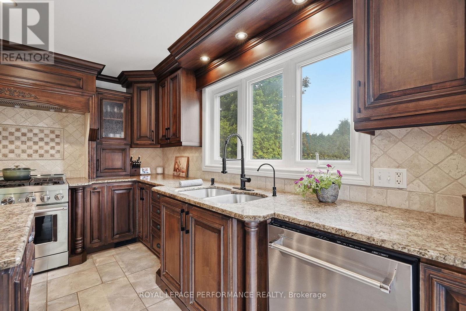 905 Royal Avenue, Hawkesbury, Ontario  K6A 3J8 - Photo 8 - X13439400