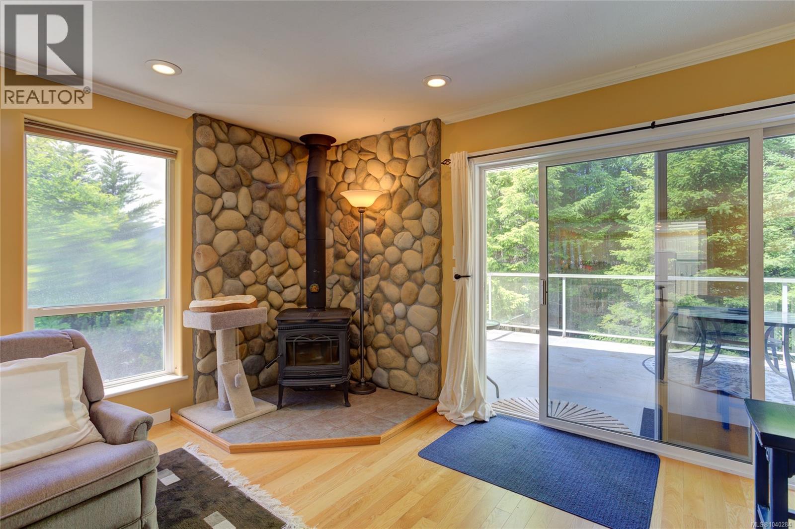 9857 Youbou Rd, Youbou, British Columbia  V0R 3E1 - Photo 13 - 1040284