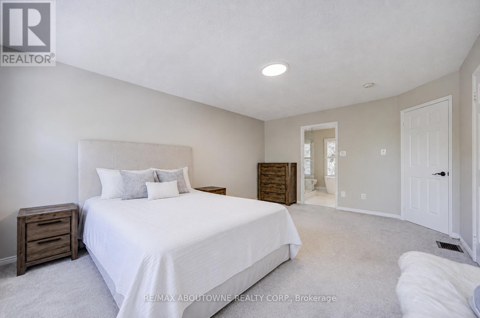 1273 Blackthorn Place, Oakville, Ontario  L6M 2P3 - Photo 24 - W13421220