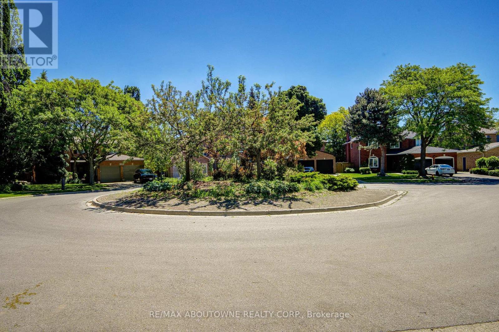 1273 Blackthorn Place, Oakville, Ontario  L6M 2P3 - Photo 43 - W13421220