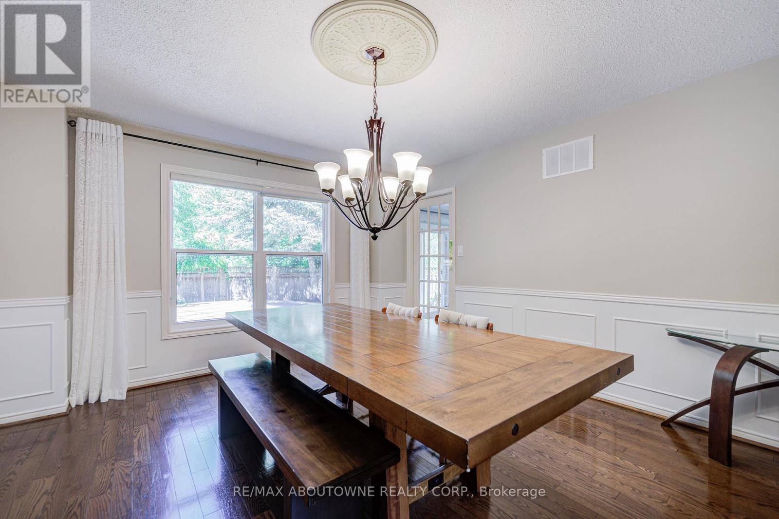 1273 Blackthorn Place, Oakville, Ontario  L6M 2P3 - Photo 18 - W13421220