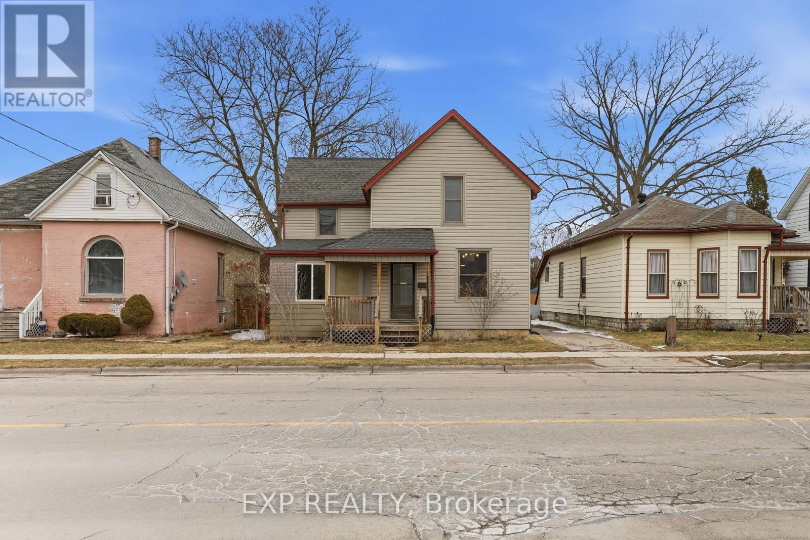 225 Ross Street, St. Thomas, Ontario  N5R 3Y5 - Photo 2 - X13439390
