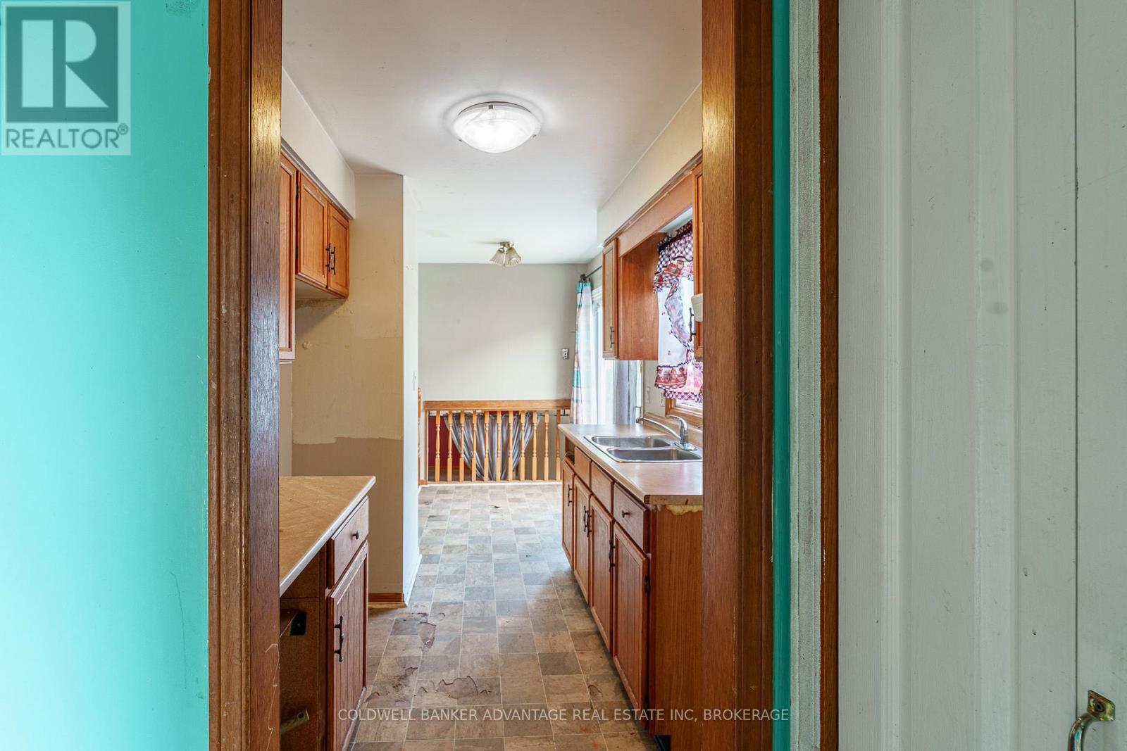 86 Autumn Place, St. Catharines, Ontario  L2P 3W8 - Photo 5 - X13439476