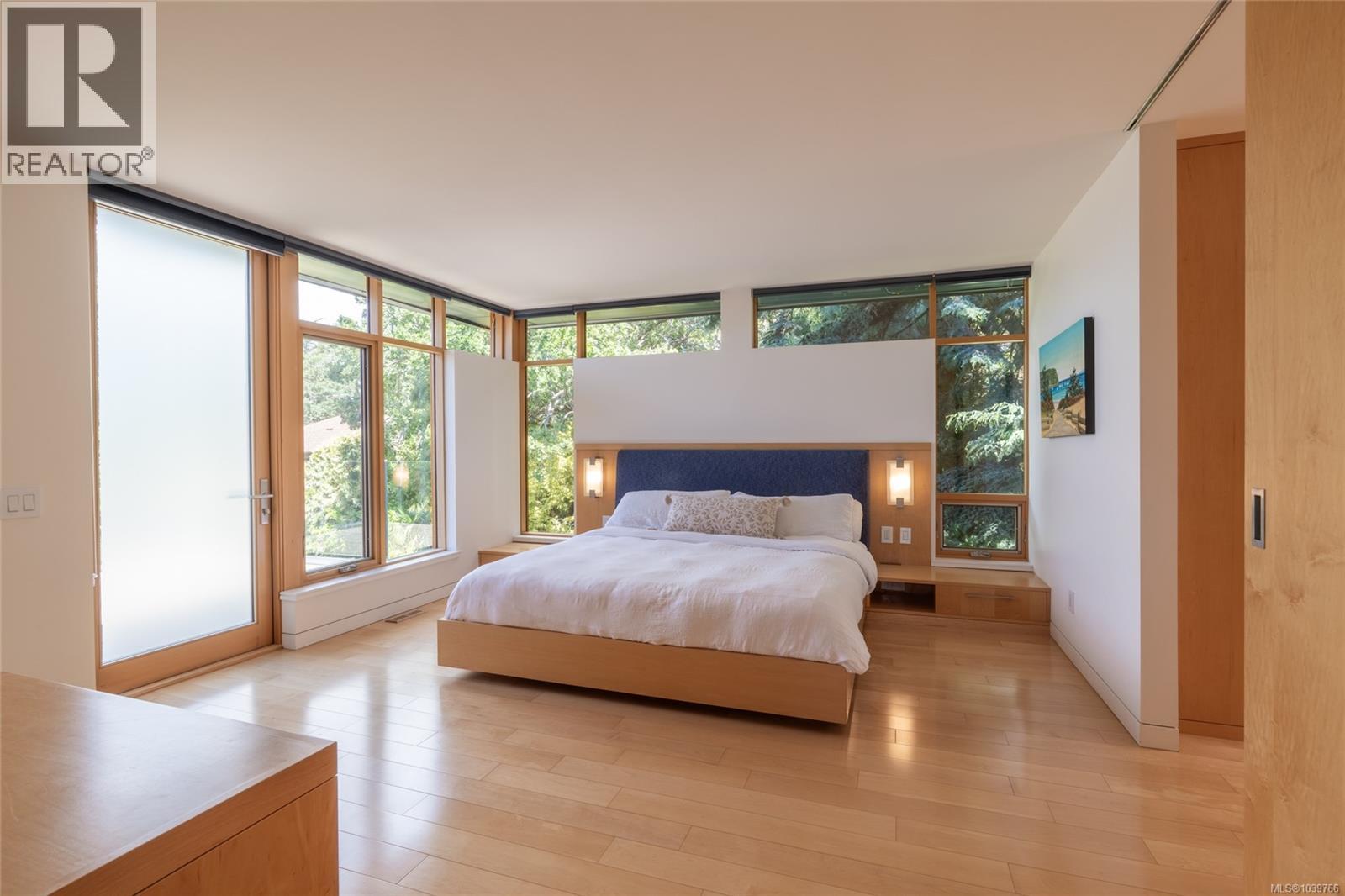 435 Chadwick Pl, Victoria, British Columbia  V8S 1H4 - Photo 42 - 1039766