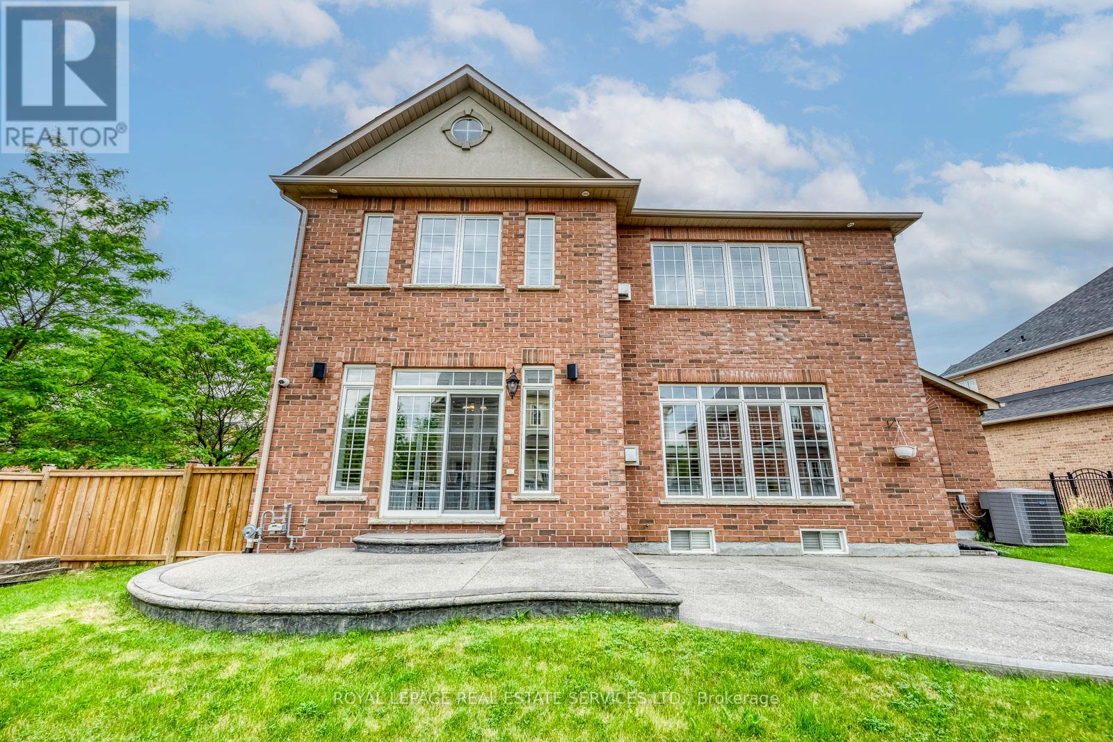 4 Avery Circle, Hamilton, Ontario L8E 6B8 - Photo 47 - X13439316