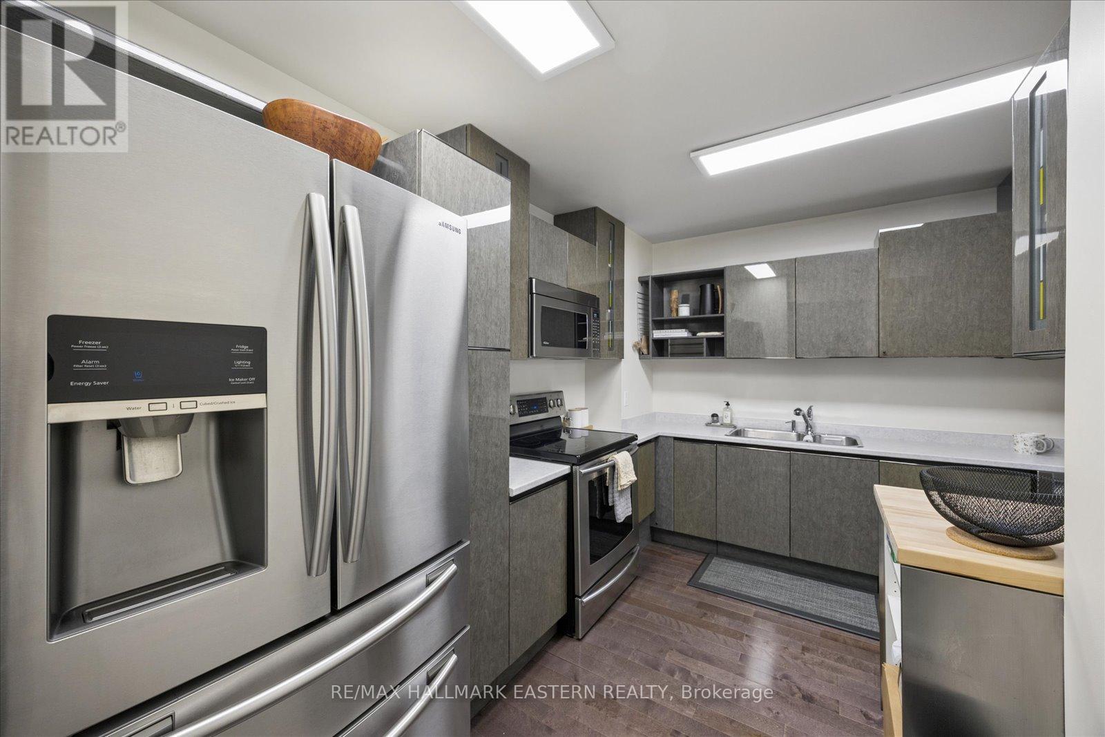 22 Valley Stream Drive, Toronto, Ontario  M1V 2A5 - Photo 15 - E13439574