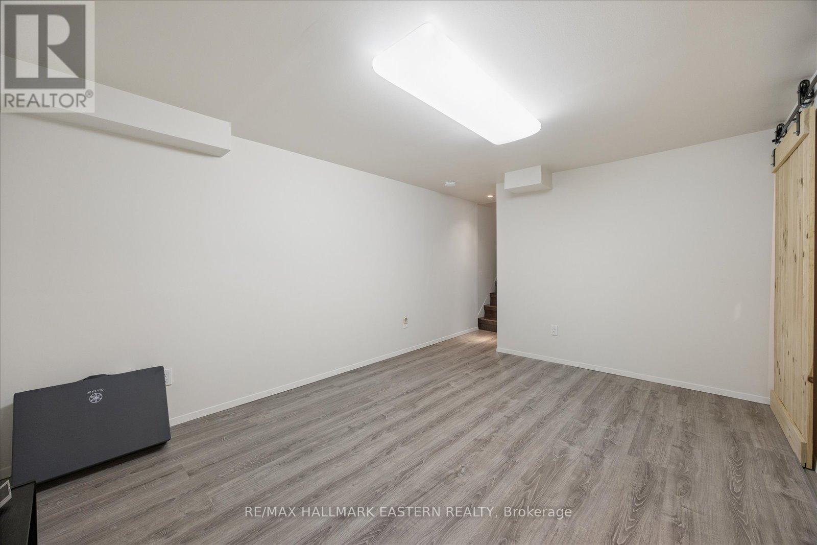 22 Valley Stream Drive, Toronto, Ontario  M1V 2A5 - Photo 35 - E13439574