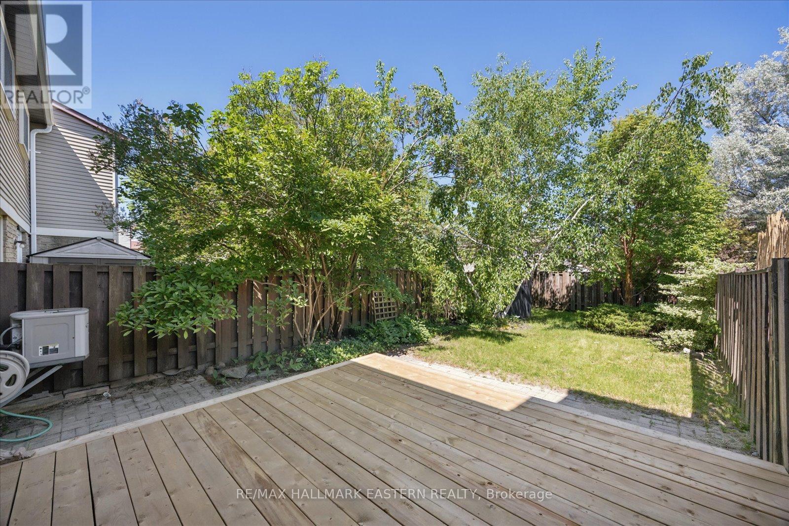 22 Valley Stream Drive, Toronto, Ontario  M1V 2A5 - Photo 38 - E13439574