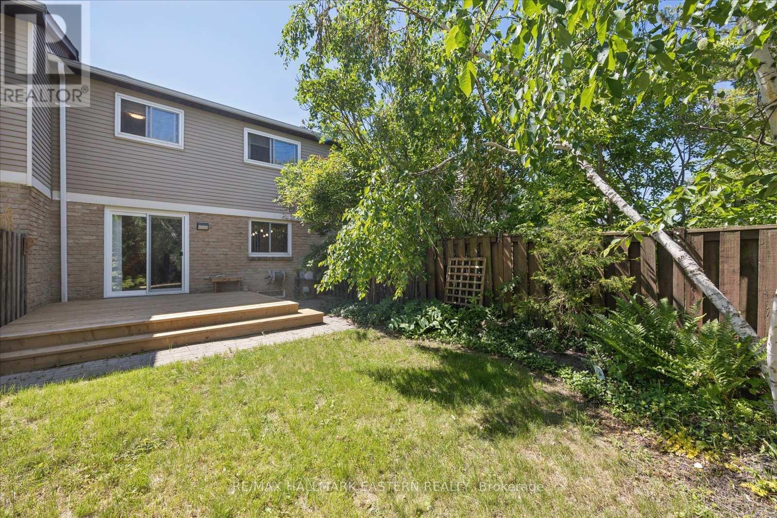 22 Valley Stream Drive, Toronto, Ontario  M1V 2A5 - Photo 42 - E13439574