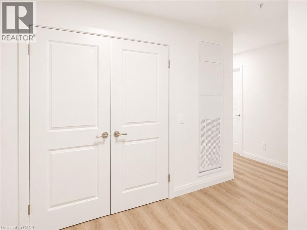 1333 Weber Street E Unit# 209, Kitchener, Ontario  N2A 1C2 - Photo 3 - 40839224