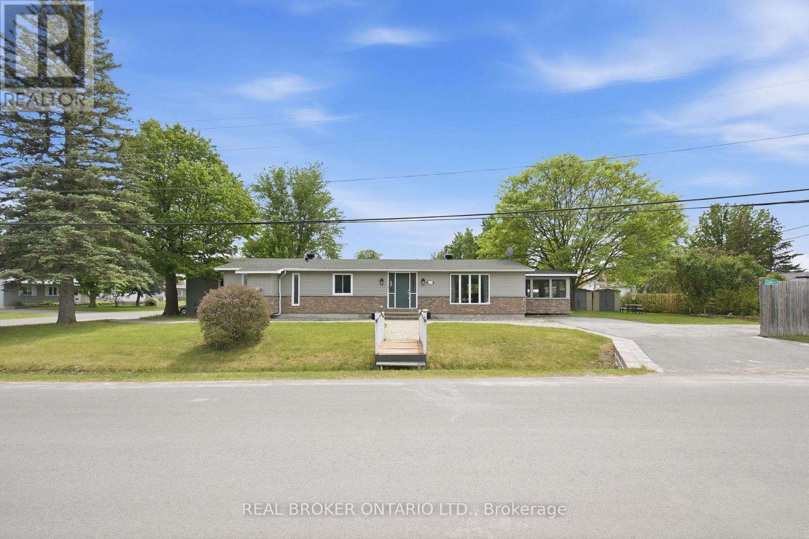 606 Lydia Street N, North Grenville, Ontario  K0G 1J0 - Photo 3 - X13439438