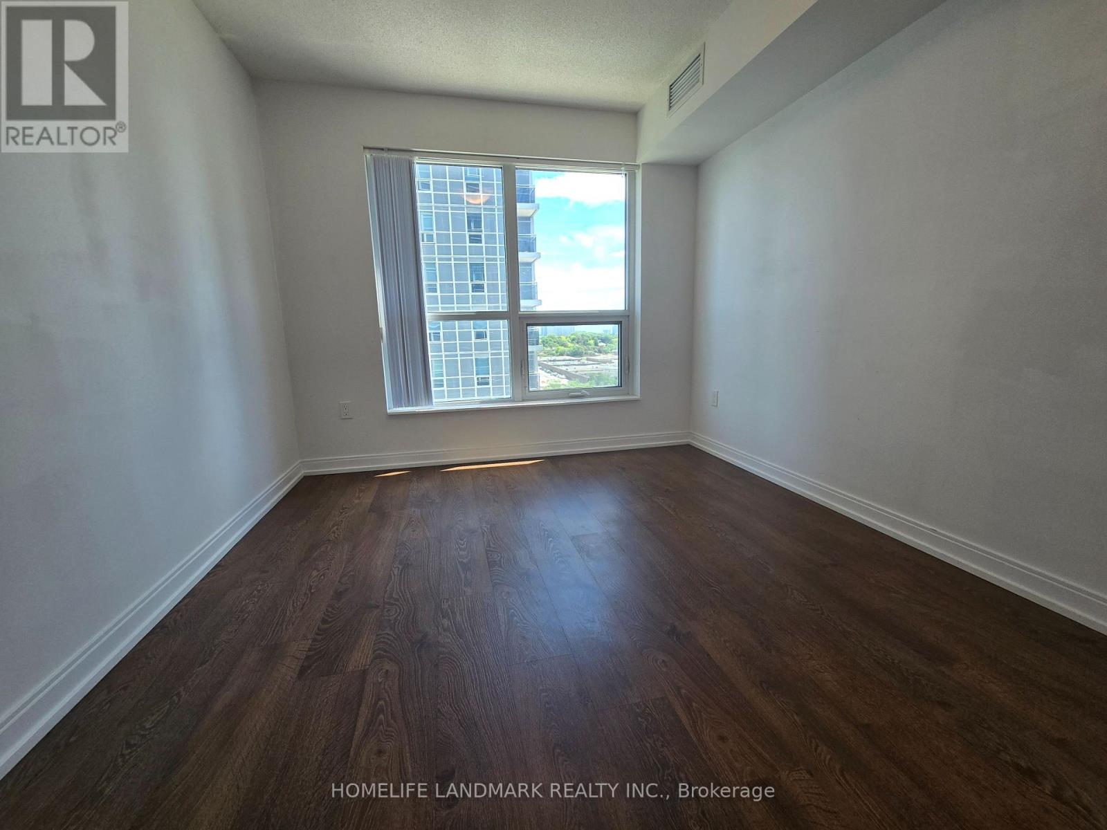 1217 - 275 Village Green Square, Toronto, Ontario  M1S 0L8 - Photo 7 - E13109080