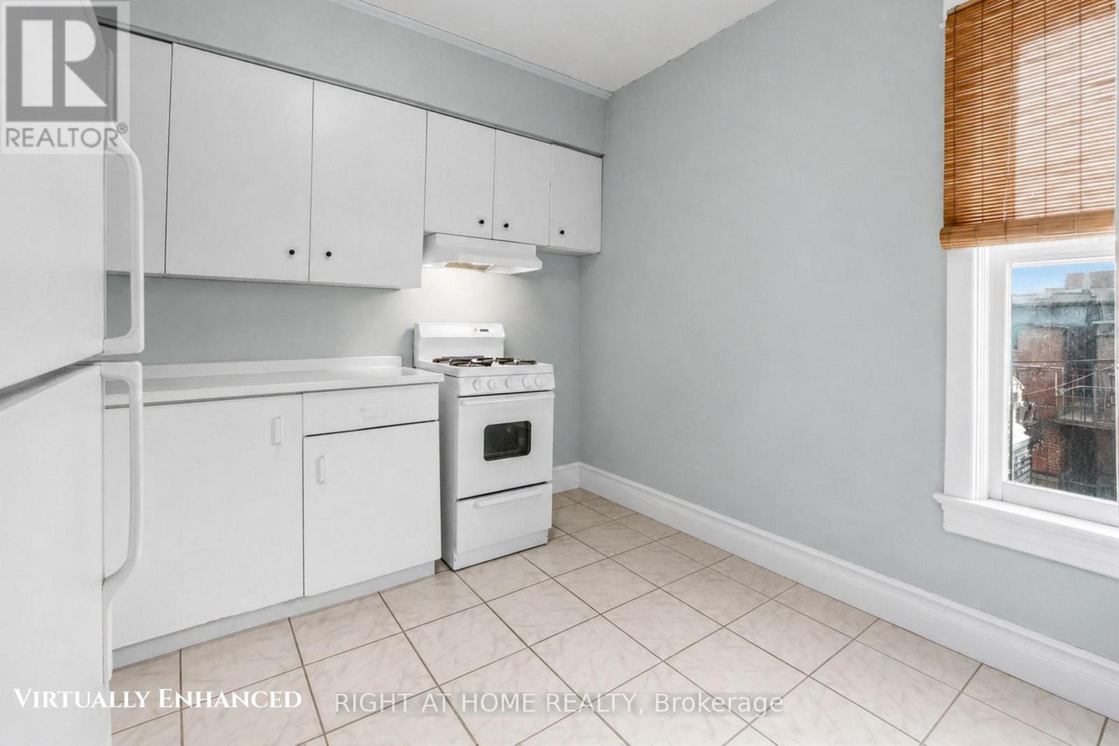 542 Crawford Street, Toronto, Ontario  M6G 3J8 - Photo 8 - C13439522