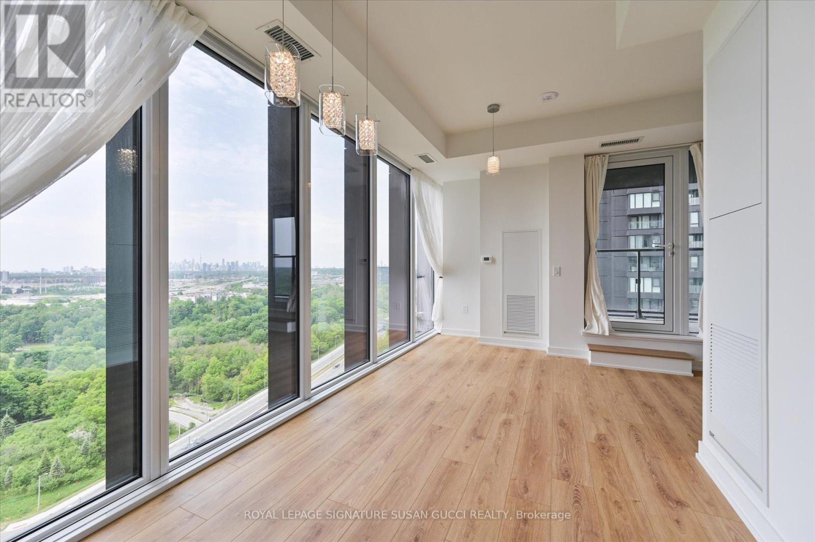2111 - 5 Quarrington Lane, Toronto, Ontario  M3C 0S5 - Photo 5 - C13439542