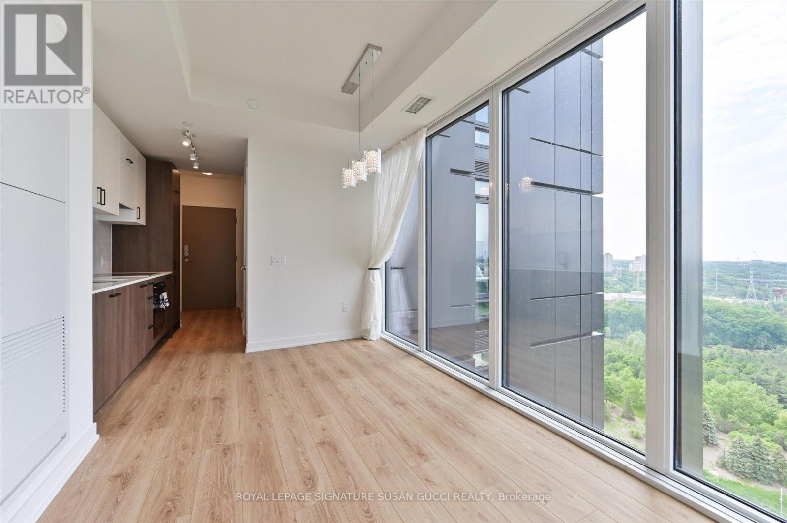 2111 - 5 Quarrington Lane, Toronto, Ontario  M3C 0S5 - Photo 6 - C13439542
