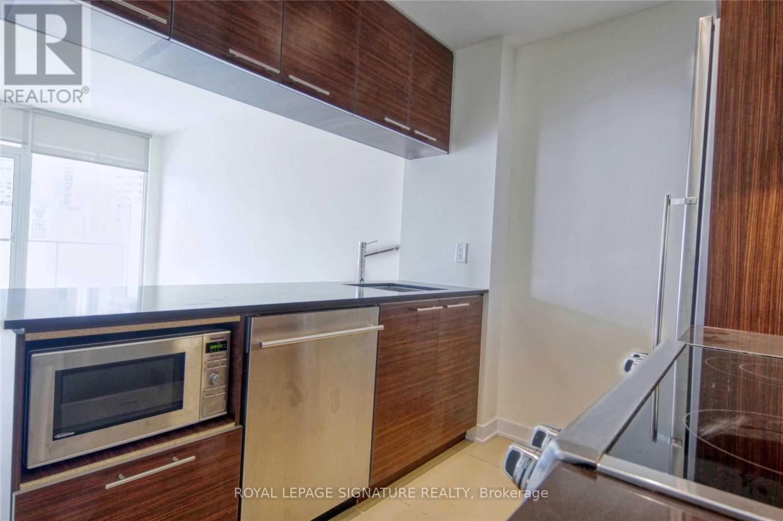 914 - 1 Market Street, Toronto, Ontario  M5E 0A2 - Photo 10 - C13439678