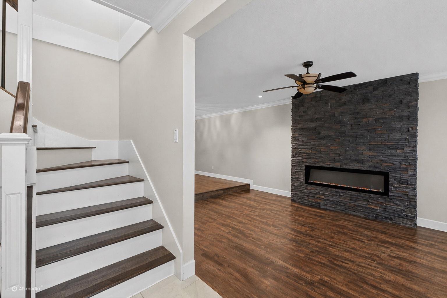 7325 123 Street, Surrey, British Columbia  V3W 9J2 - Photo 5 - R3135313
