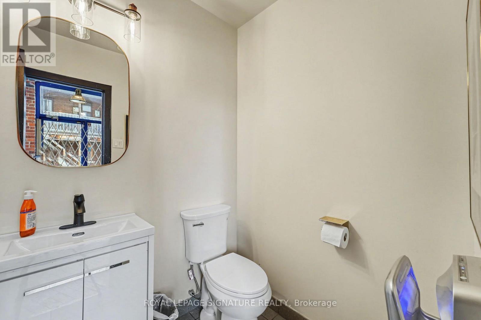Office D - 259 Danforth Avenue, Toronto, Ontario  M4K 2X4 - Photo 21 - E13439632
