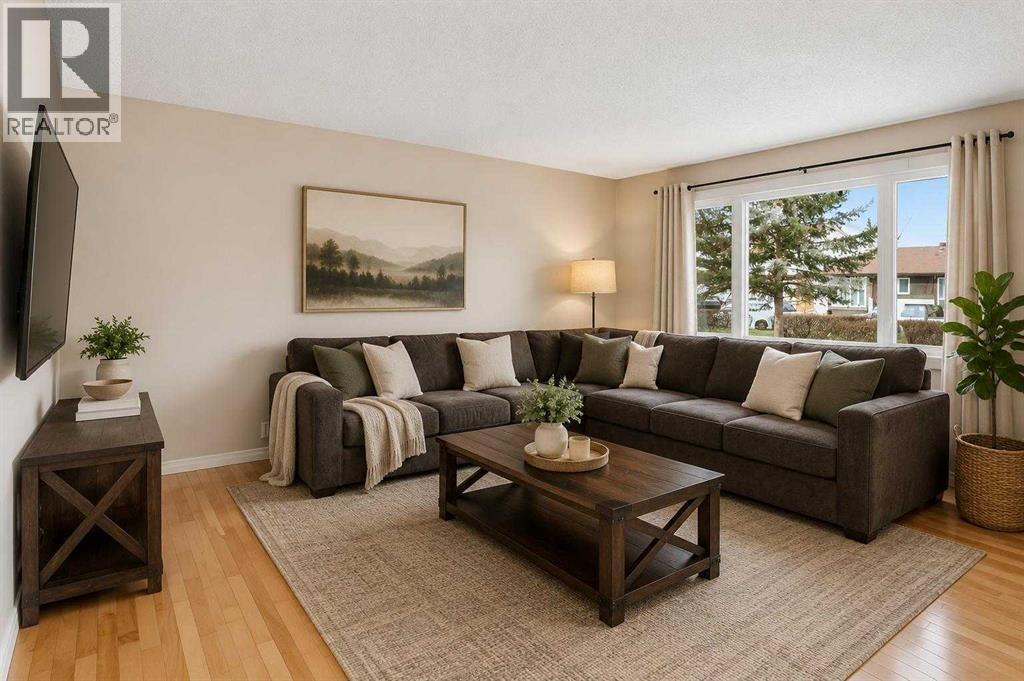 85 Abergale Close Ne, Calgary, Alberta T2A 6J2 - Photo 3 - A2320723