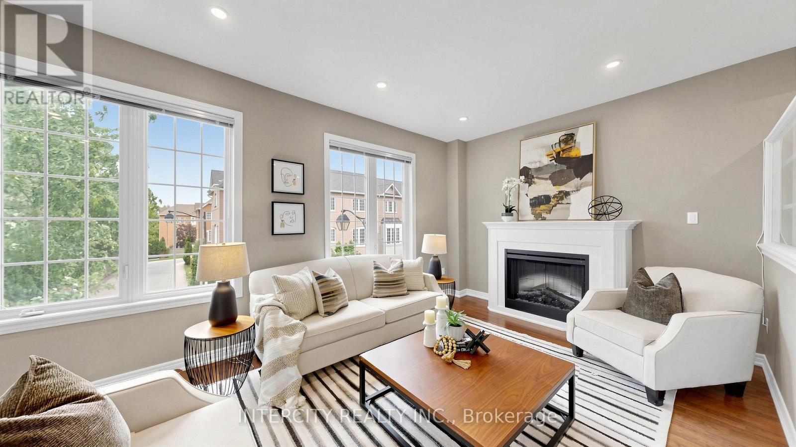 22a - 151 Silverwood Avenue, Richmond Hill, Ontario  L4S 0C9 - Photo 4 - N13439442