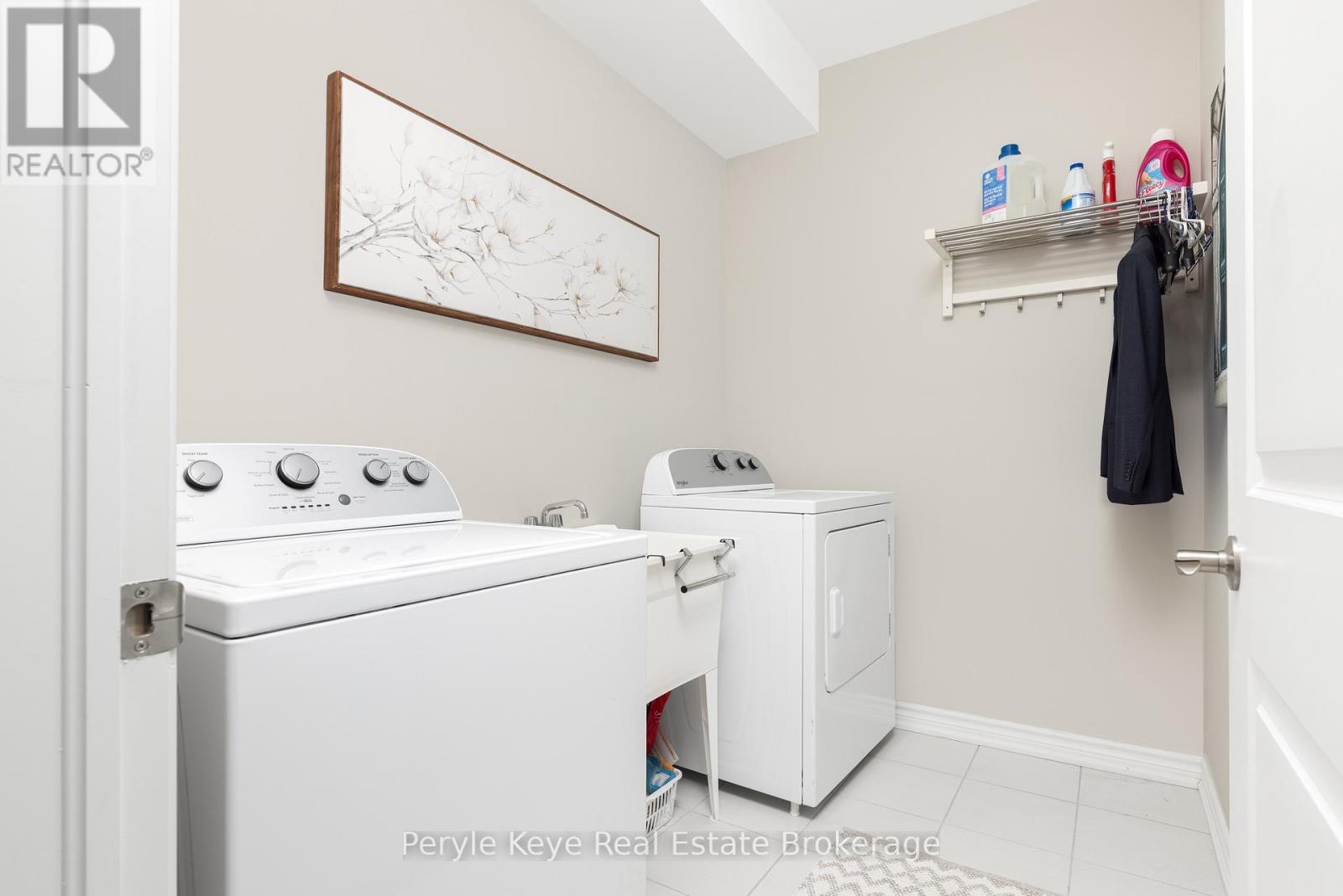 16 Leeds Court, Bracebridge (Monck (Bracebridge)), Ontario  P1L 0B7 - Photo 32 - X12879084