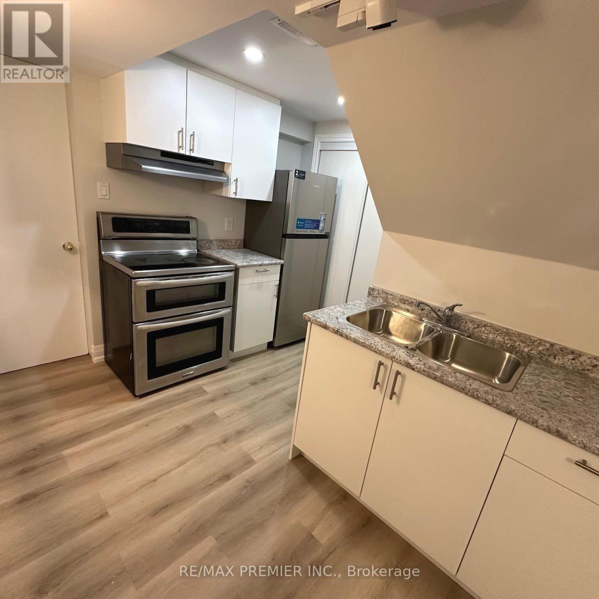 Basement - 10 Ancon Road, Vaughan, Ontario  L4H 2B1 - Photo 6 - N13439536