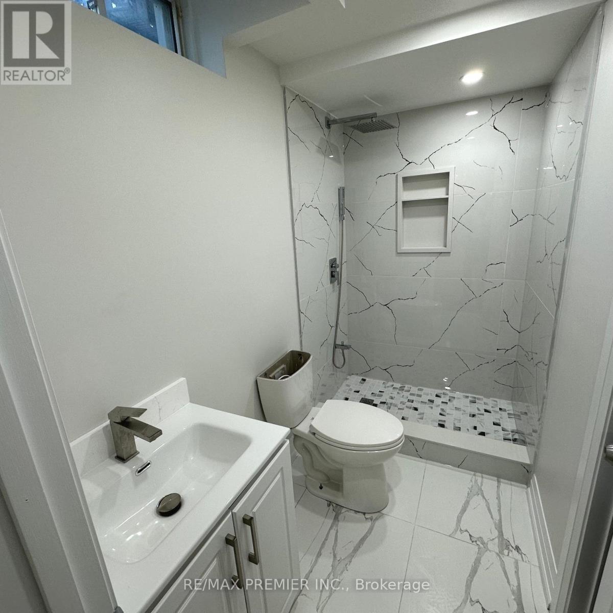 Basement - 10 Ancon Road, Vaughan, Ontario  L4H 2B1 - Photo 7 - N13439536