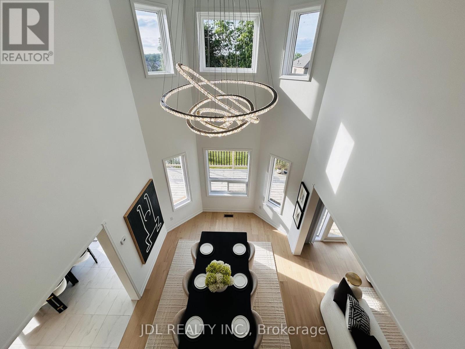 36 CHARTWELL CRESCENT, Georgina, Ontario