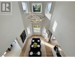 36 CHARTWELL CRESCENT, Georgina, Ontario