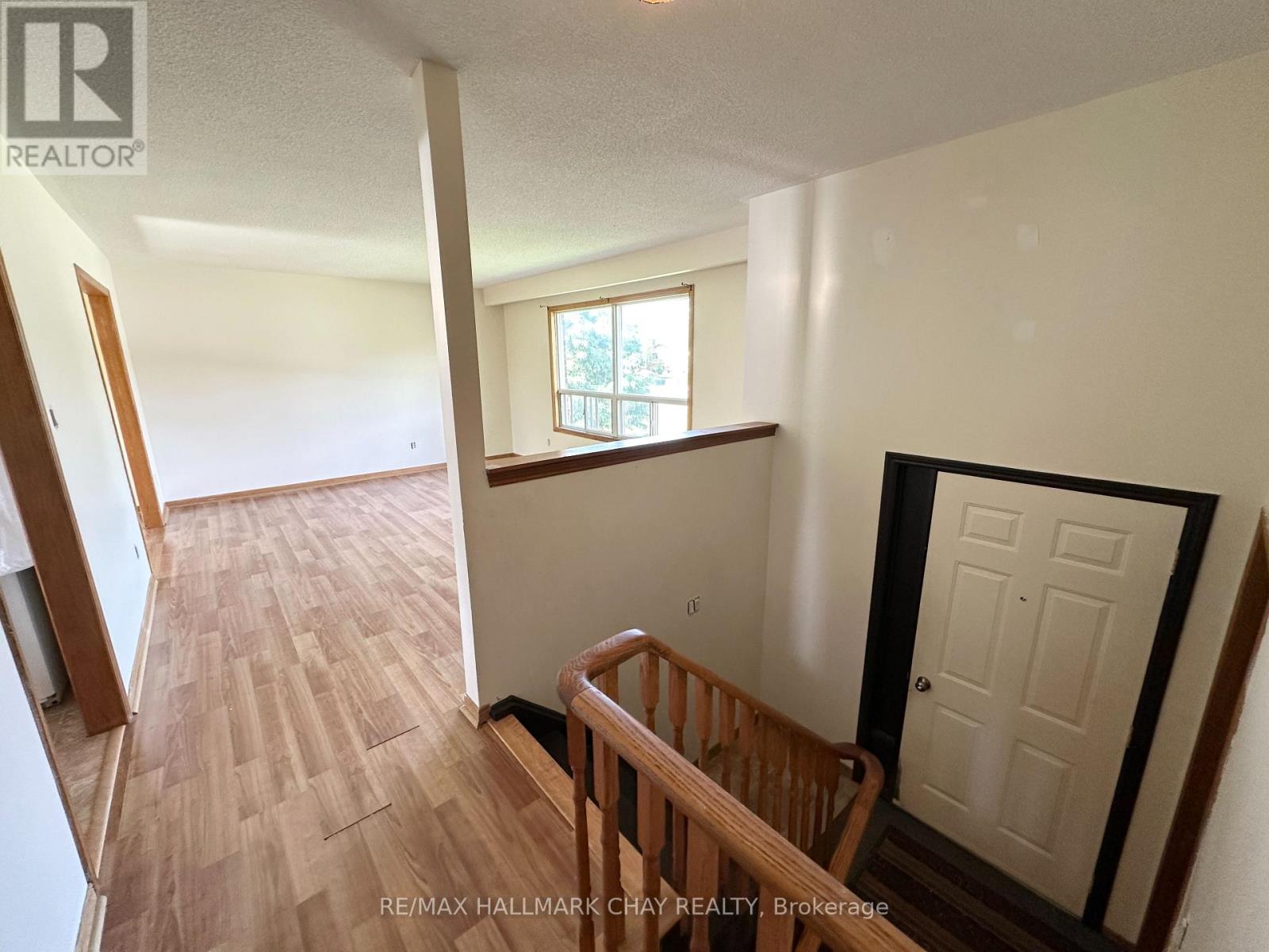 2047 Chantler Street, Innisfil, Ontario  L9S 1B4 - Photo 3 - N13439584