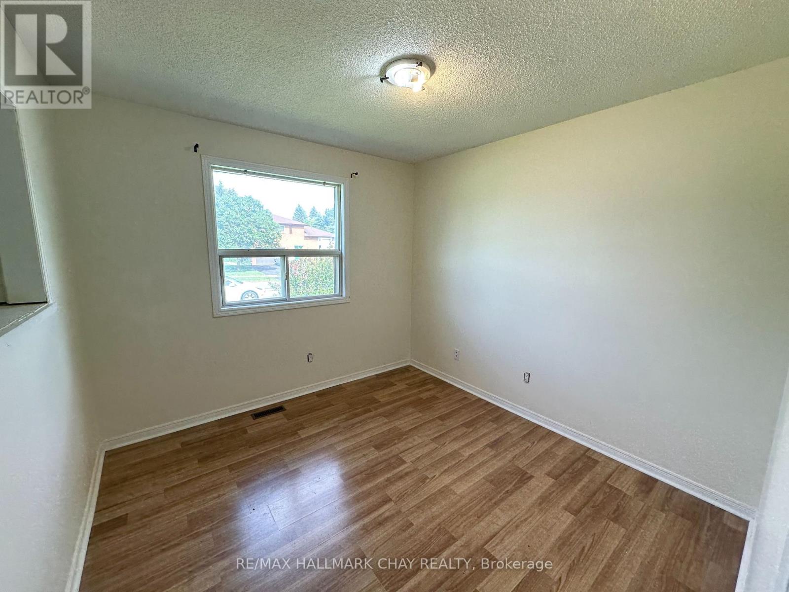 2047 Chantler Street, Innisfil, Ontario  L9S 1B4 - Photo 6 - N13439584