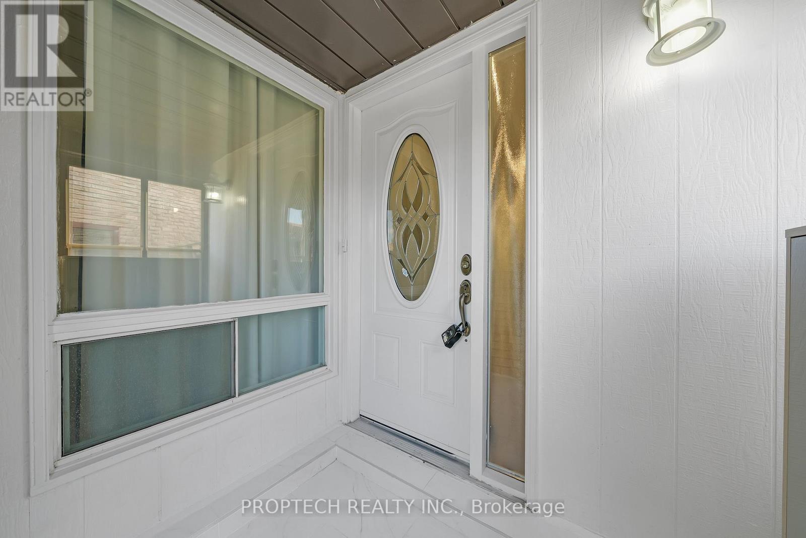 19 Clydesdale Road, Markham, Ontario  L3R 3S8 - Photo 3 - N13439590