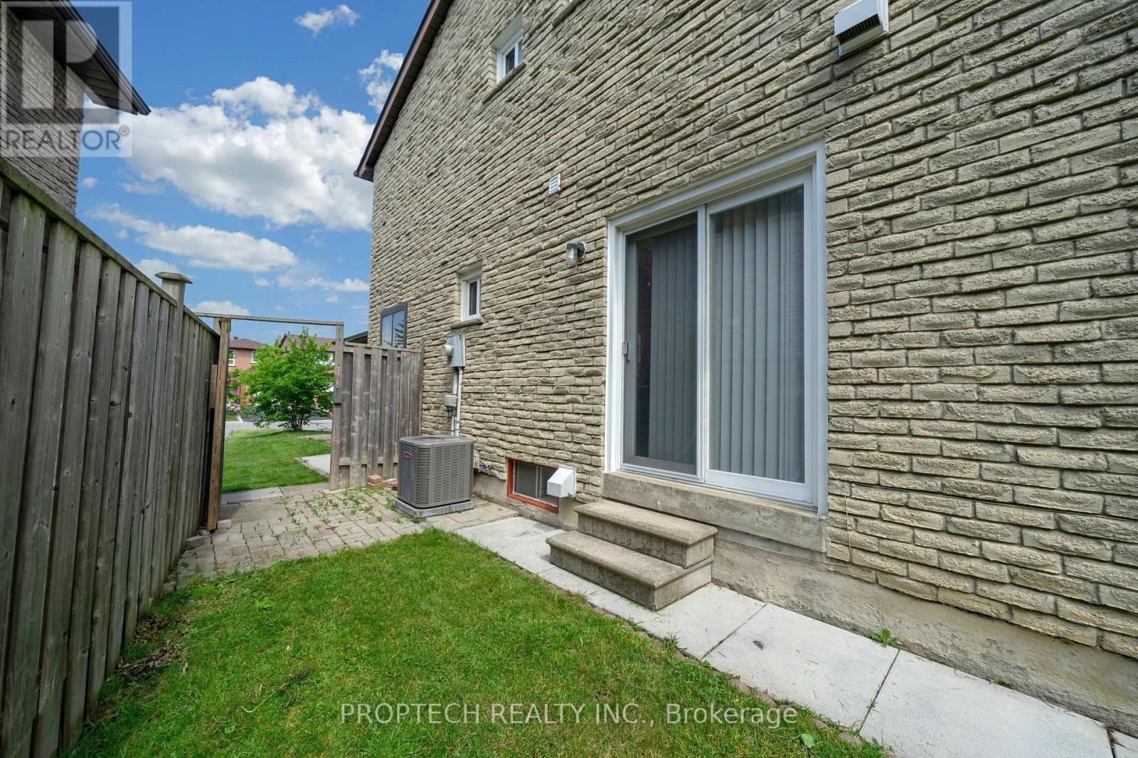 19 Clydesdale Road, Markham, Ontario  L3R 3S8 - Photo 30 - N13439590