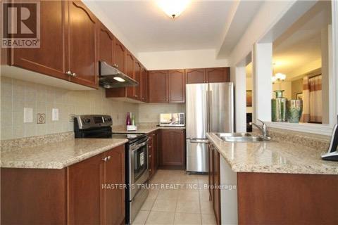 15 Big Hill Crescent, Vaughan, Ontario  L6A 4S1 - Photo 2 - N13439654