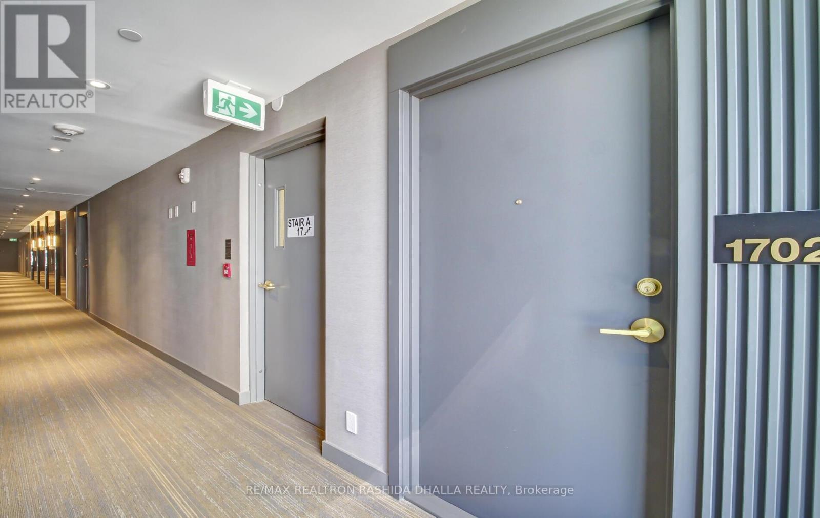 1702 - 898 Portage Parkway, Vaughan, Ontario  M3B 2M3 - Photo 5 - N13439660