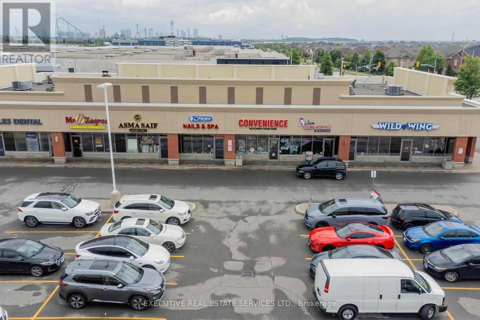 4 - 525 Cityview Boulevard, Vaughan, Ontario  L4H 0Z4 - Photo 2 - N13439668
