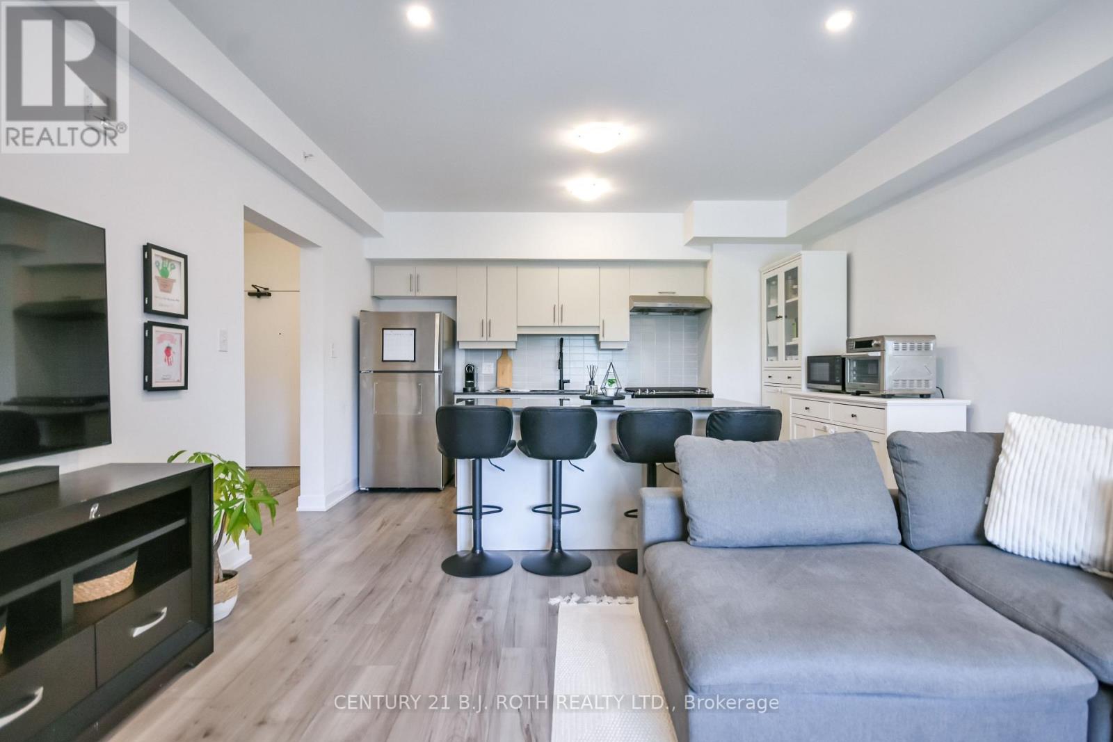 604 - 8 Culinary Lane, Barrie, Ontario  L9J 0T2 - Photo 11 - S13439380