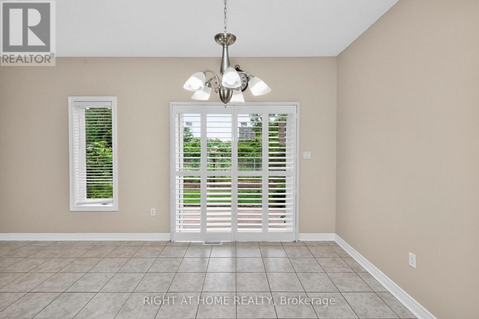 13 Thrushwood Drive, Barrie (400 West), Ontario  L4N 0Z1 - Photo 19 - S13439454
