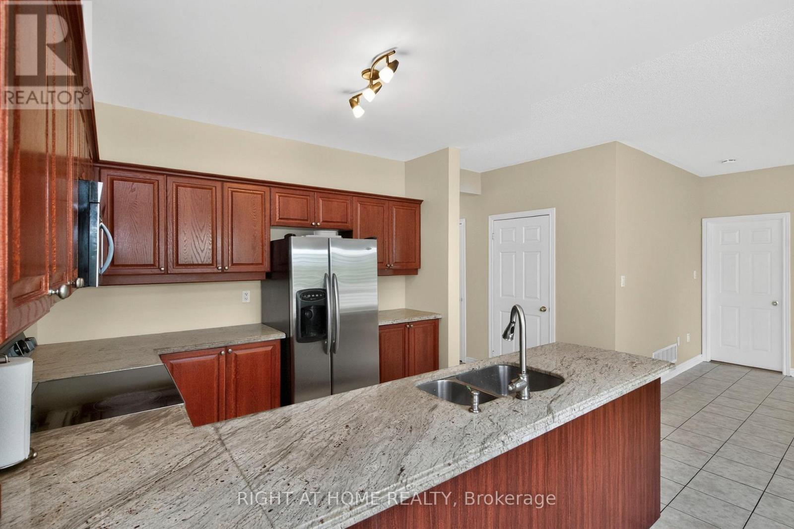 13 Thrushwood Drive, Barrie (400 West), Ontario  L4N 0Z1 - Photo 23 - S13439454
