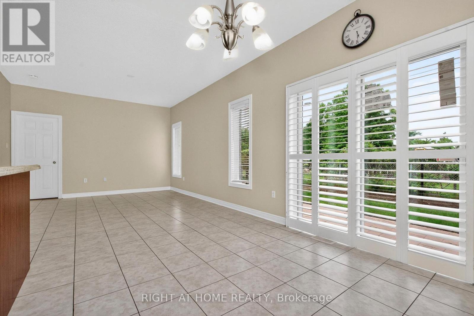 13 Thrushwood Drive, Barrie (400 West), Ontario  L4N 0Z1 - Photo 25 - S13439454