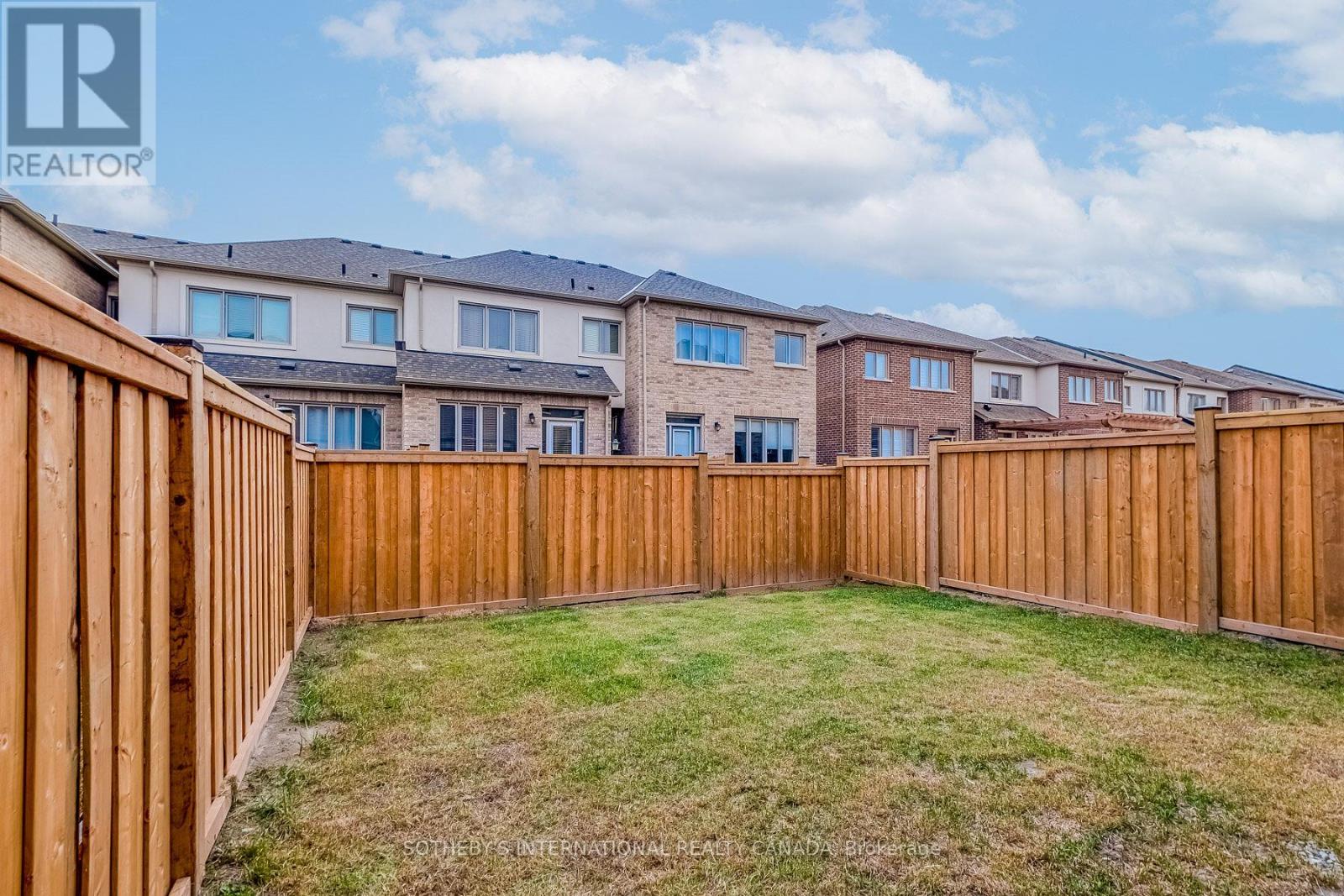 Upper - 36 Quinton Ridge, Brampton, Ontario L6Y 6J4 - Photo 26 - W13432472