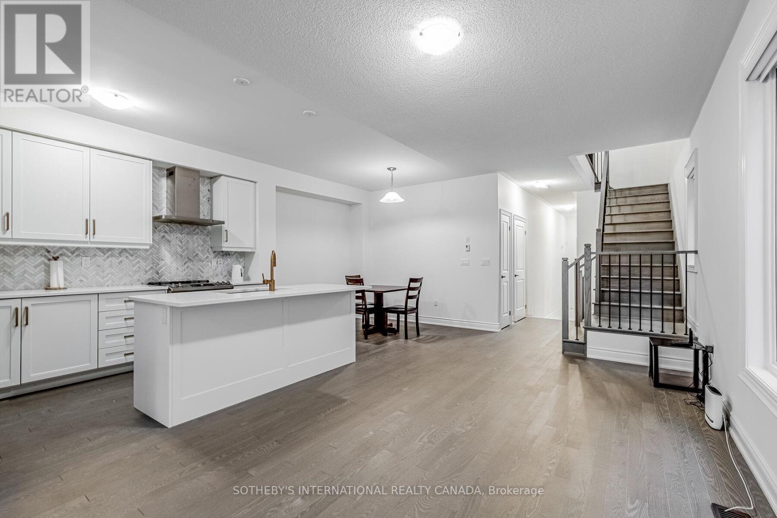 Upper - 36 Quinton Ridge, Brampton, Ontario L6Y 6J4 - Photo 9 - W13432472