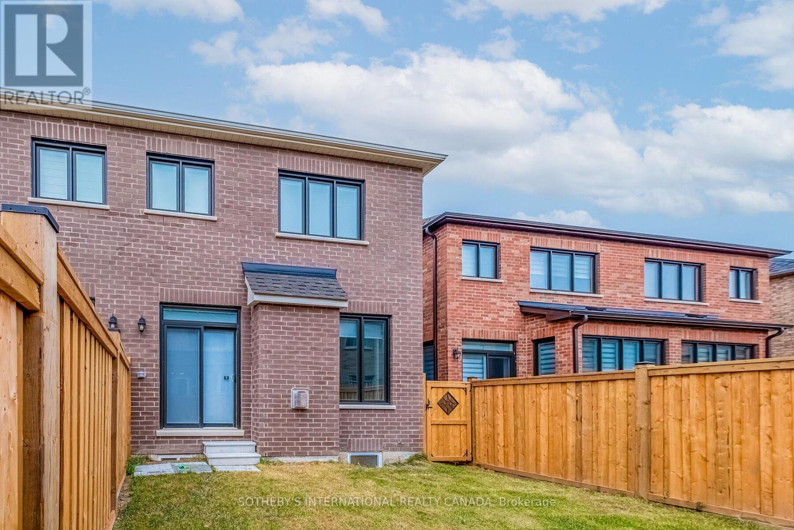 Upper - 36 Quinton Ridge, Brampton, Ontario L6Y 6J4 - Photo 27 - W13432472