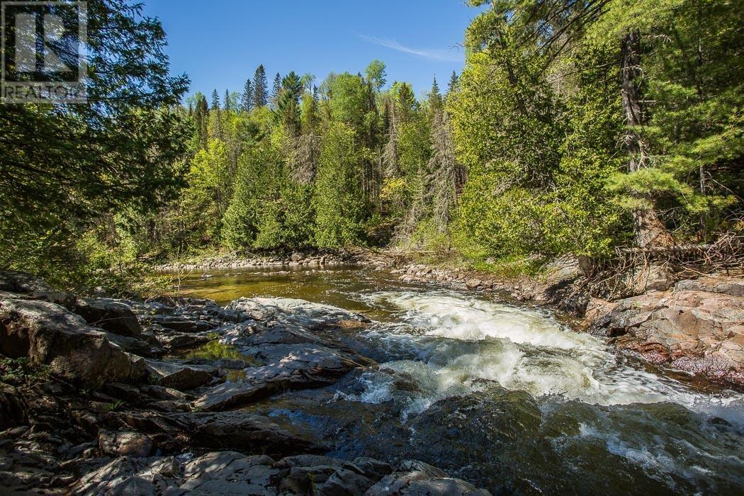 1416 Highway 532, Unorganized, Searchmont, Ontario P0S 1J0 - Photo 4 - SM261416