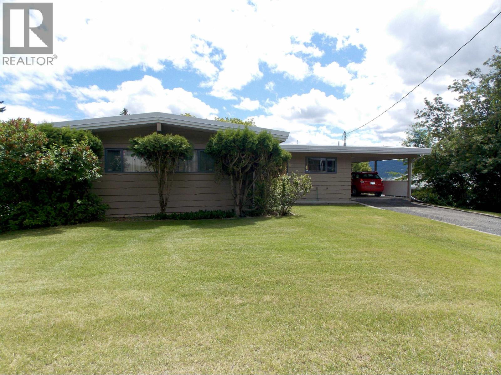 611 Gibbon Street, Williams Lake, British Columbia  V2G 1V6 - Photo 2 - R3135304