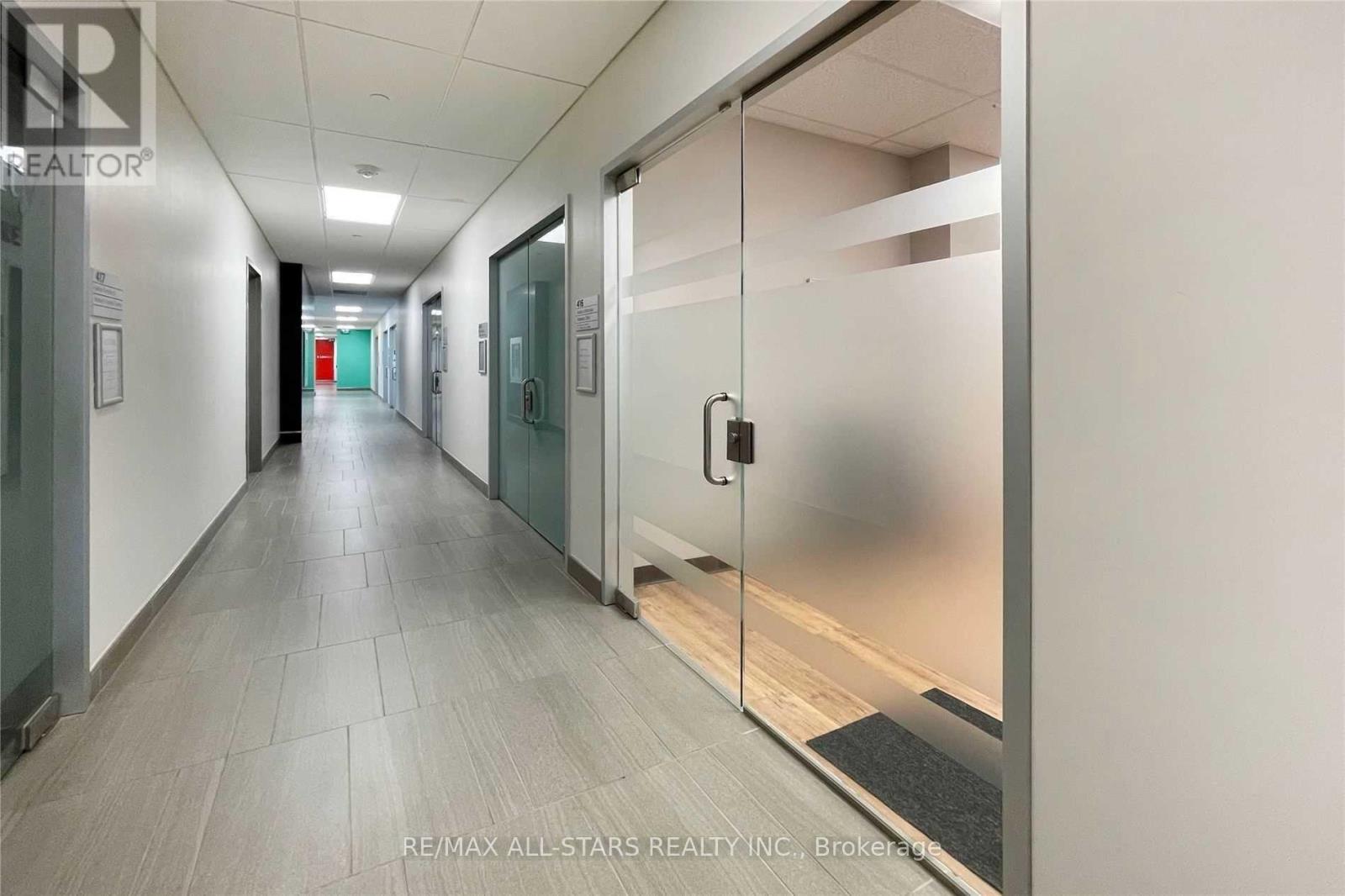 416 - 3075 Hospital Gate, Oakville, Ontario  L6M 1M1 - Photo 3 - W13439382