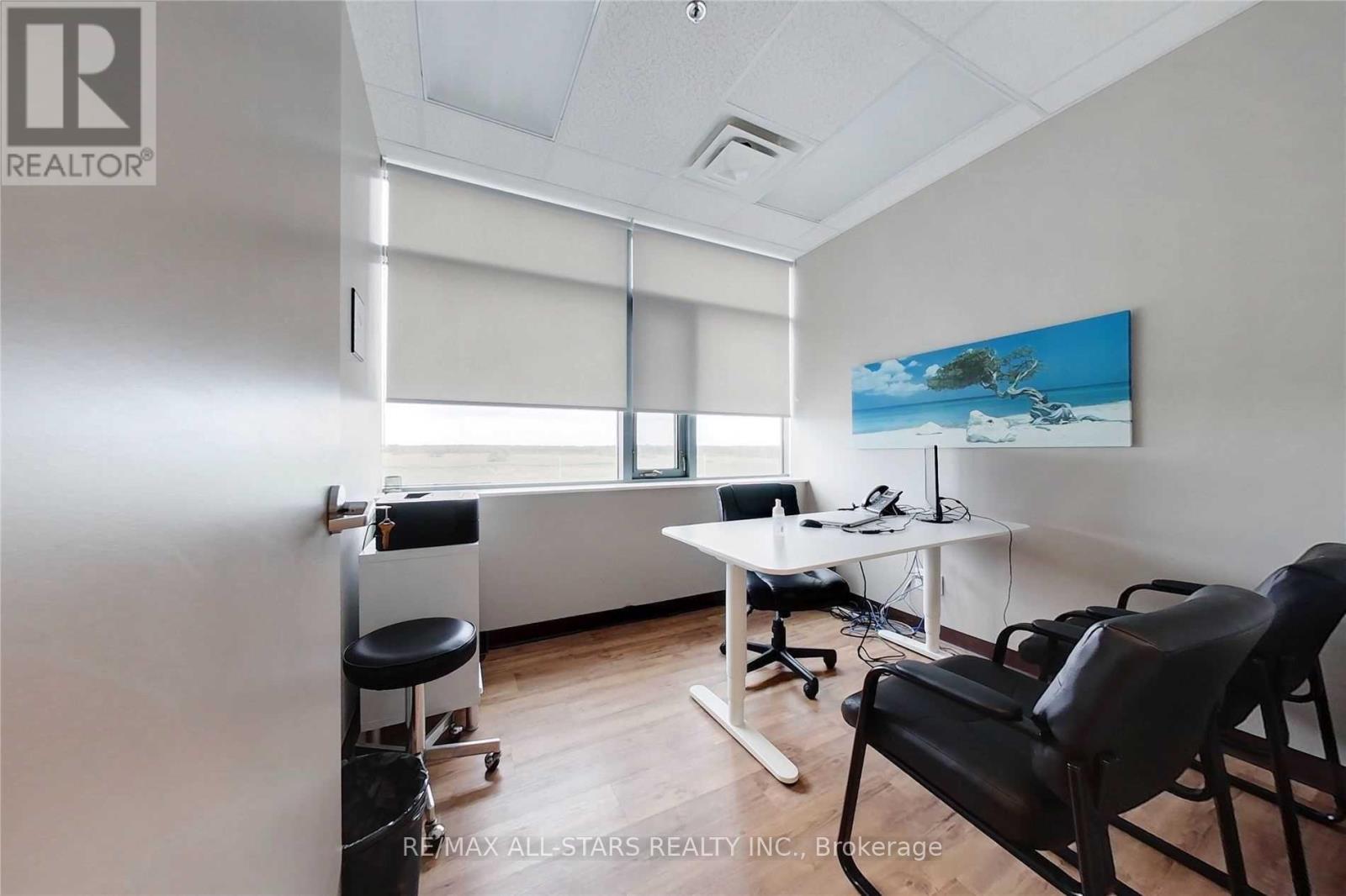416 - 3075 Hospital Gate, Oakville, Ontario  L6M 1M1 - Photo 4 - W13439382