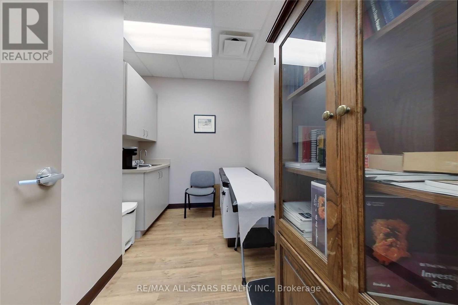 416 - 3075 Hospital Gate, Oakville, Ontario  L6M 1M1 - Photo 7 - W13439382