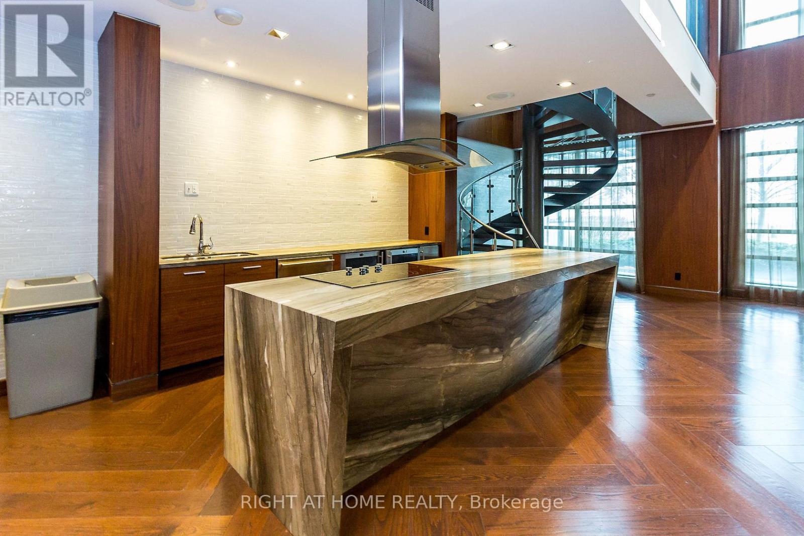 2805 - 215 Sherway Gardens Road, Toronto, Ontario  M9C 0A4 - Photo 17 - W13439386